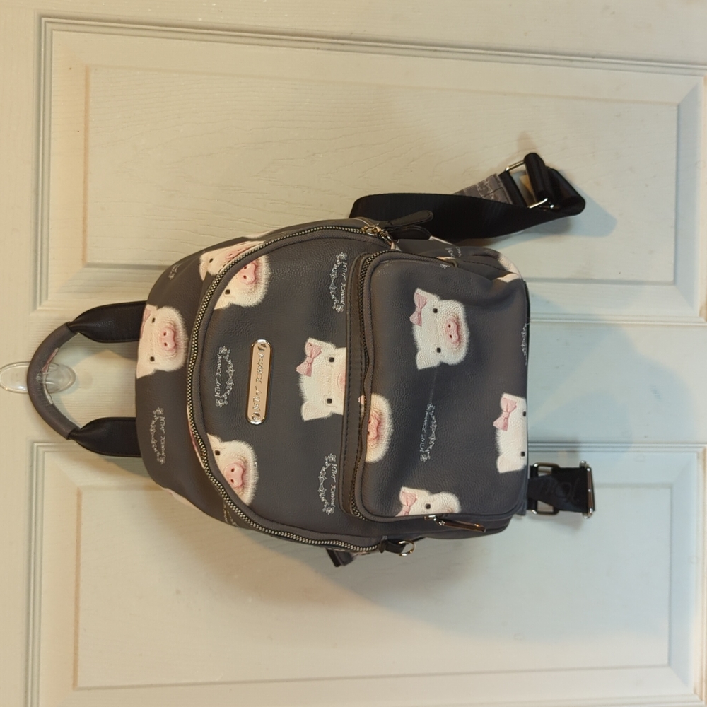 Betsy Johnson pig backpack